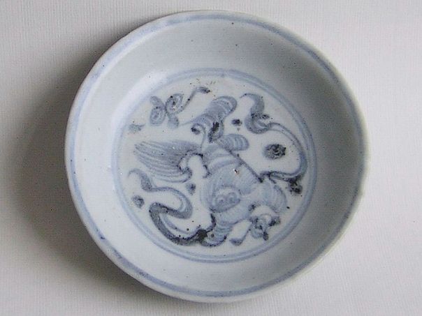 Saucer with Fu dog – (2495)